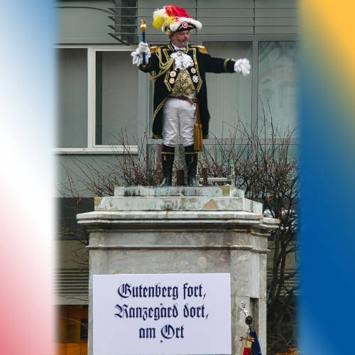 2021-08-21-gerster-auf-sockel